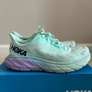 Hoka W Arahi 6 Running Shoe Women’s 6.5